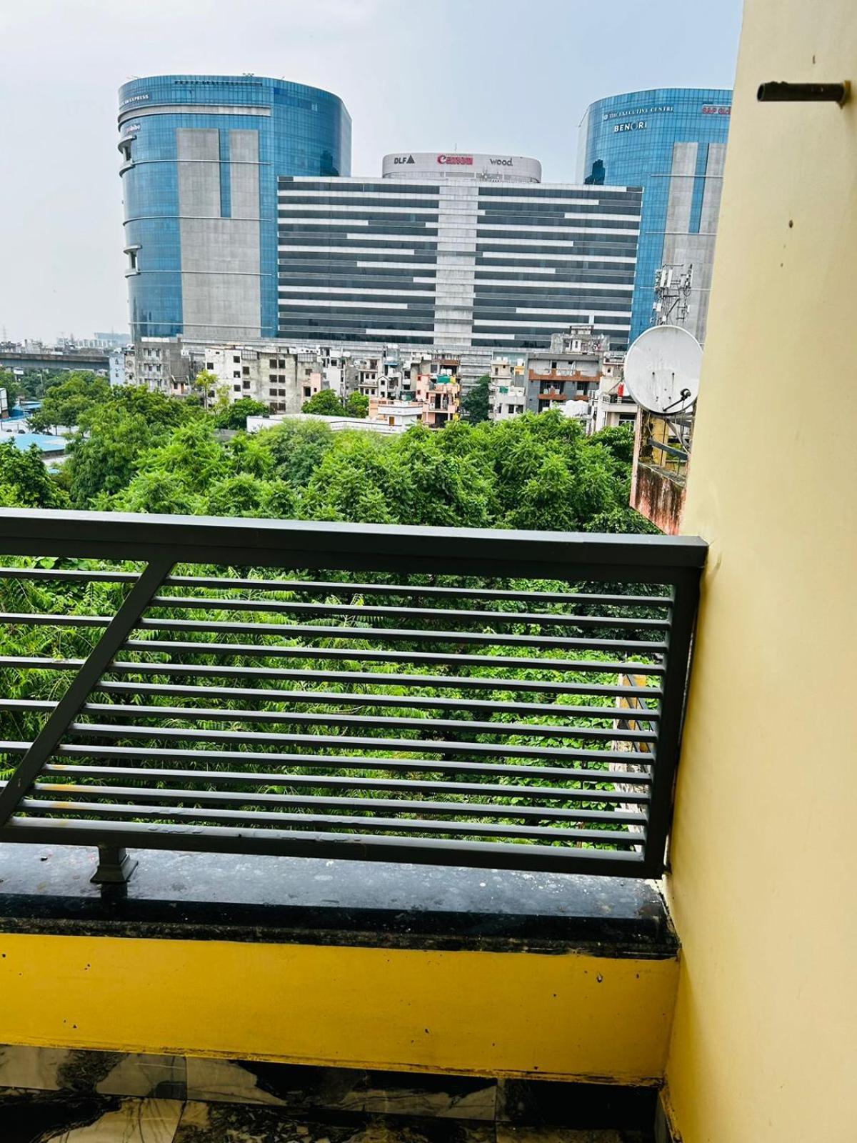 Vibe Communal Living غورغاون المظهر الخارجي الصورة